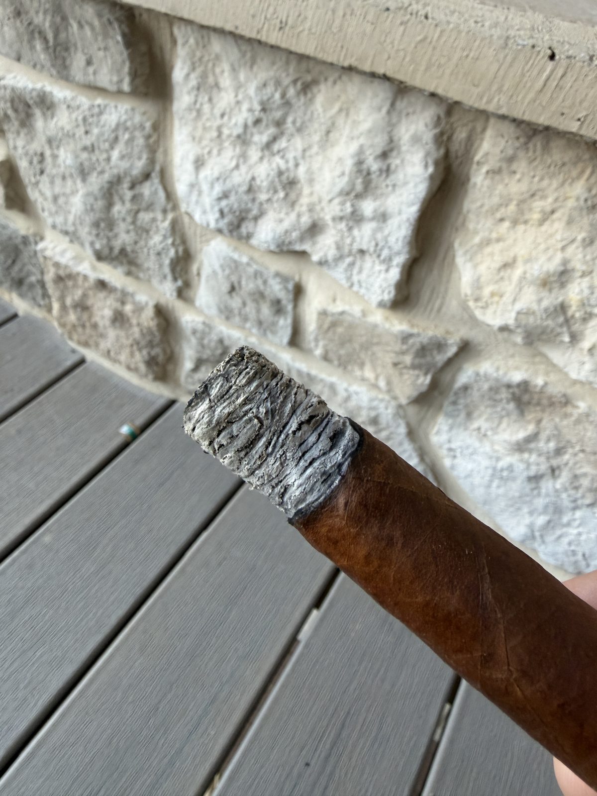 Burn line on the Crux Guild Toro with about an inch of stacked ash, line slightly wavy but even